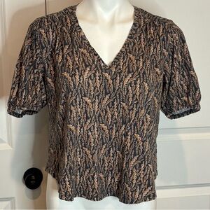 Nation LTD Navy Orange Floral V-neck Shirred Shoulder Puff Sleeve Tee S